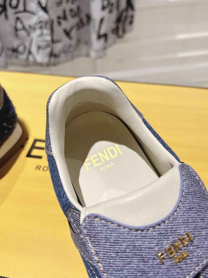 Fendi Unisex Sneakers DFS11101
