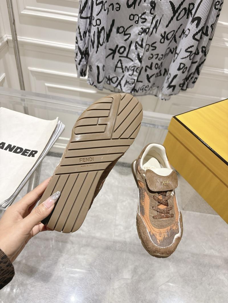Fendi Unisex Sneakers DFS11105