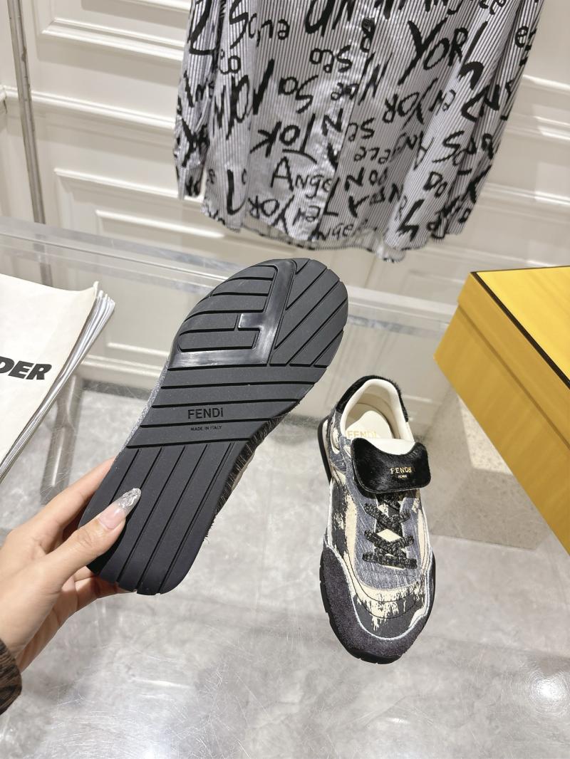 Fendi Unisex Sneakers DFS11106