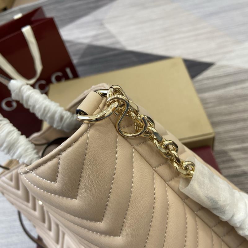 Gucci Betty medium tote bag Beige 847387