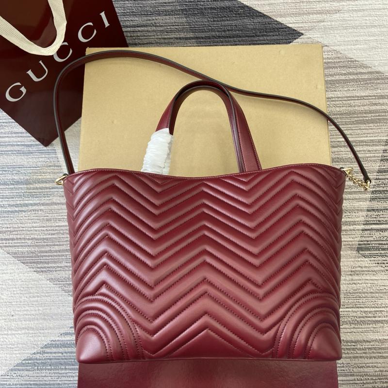 Gucci Betty medium tote bag Red 847387