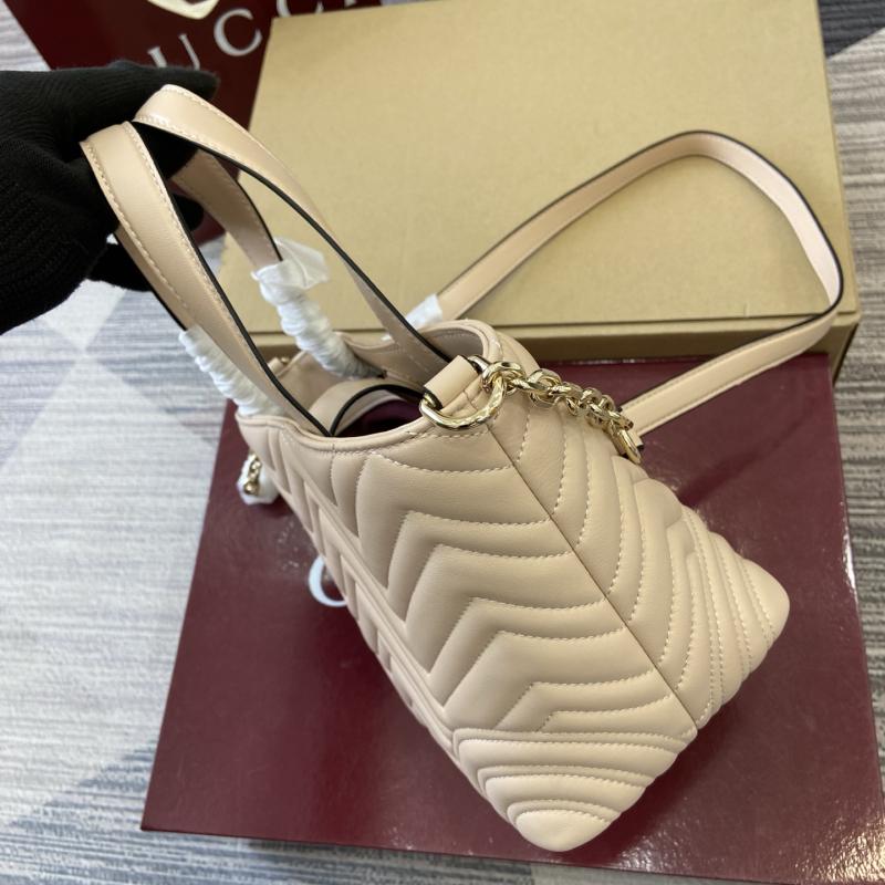 Gucci Betty small tote bag Beige 847386