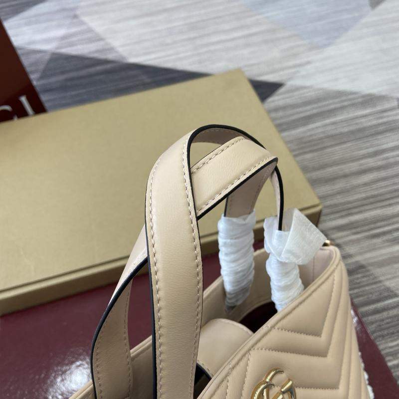 Gucci Betty small tote bag Beige 847386