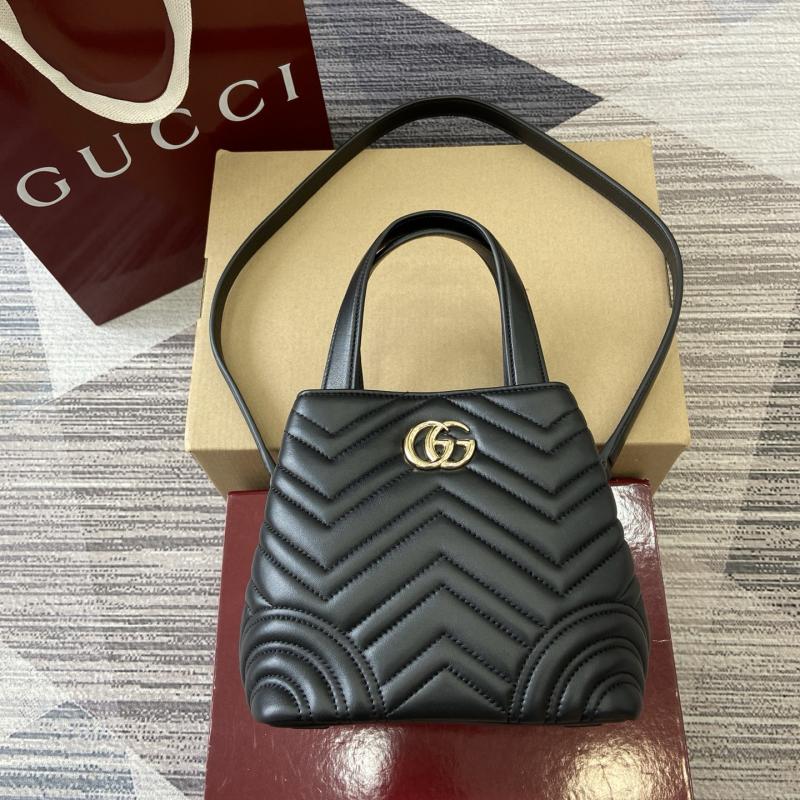 Gucci Betty small tote bag Black 847386