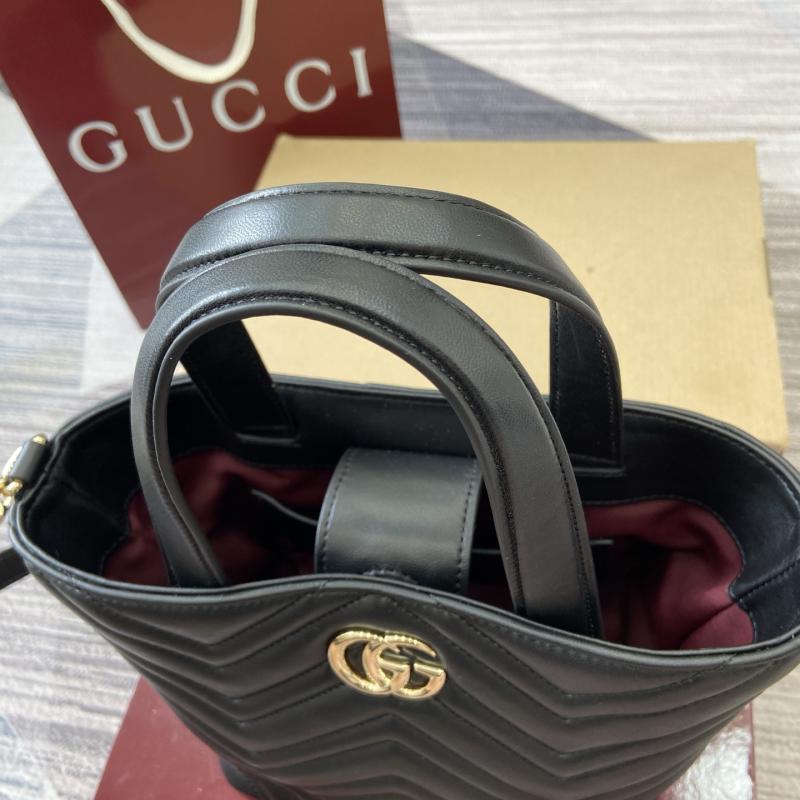 Gucci Betty small tote bag Black 847386