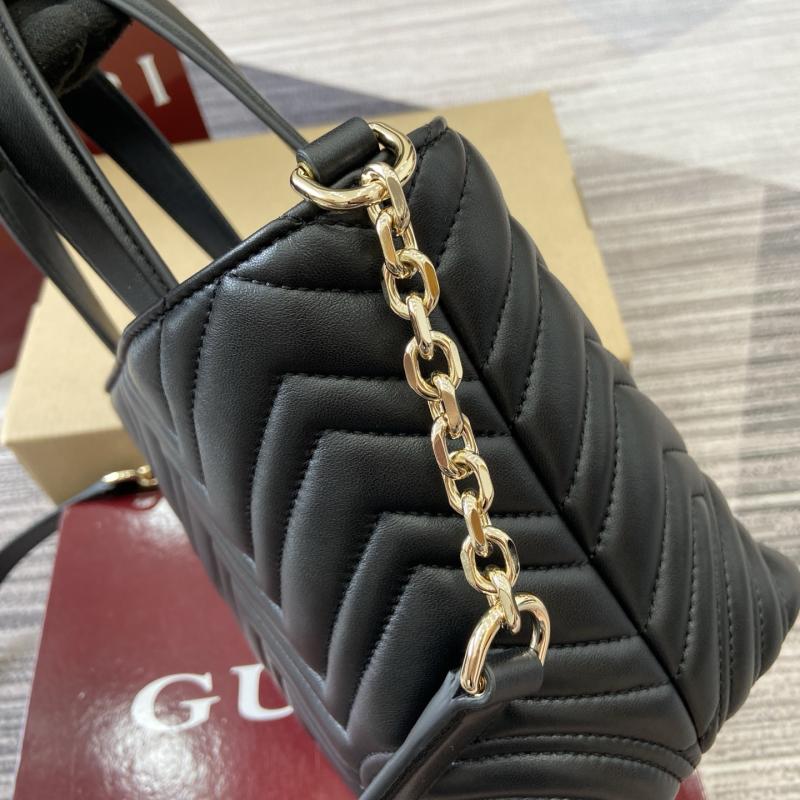 Gucci Betty small tote bag Black 847386