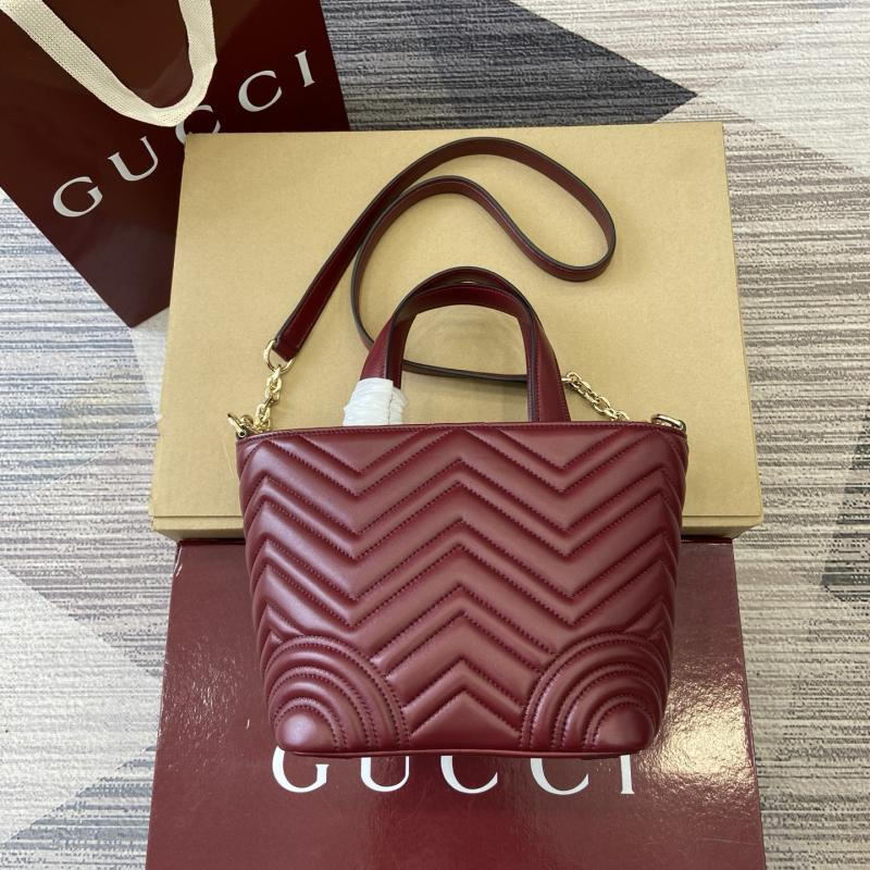 Gucci Betty small tote bag Red 847386