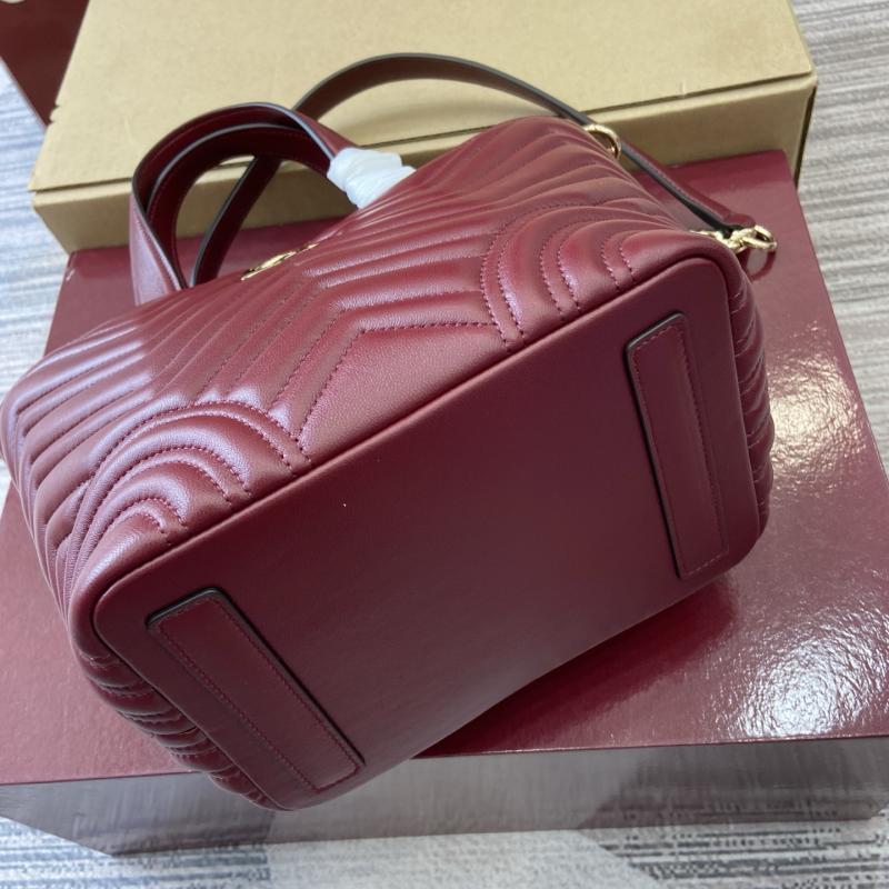 Gucci Betty small tote bag Red 847386