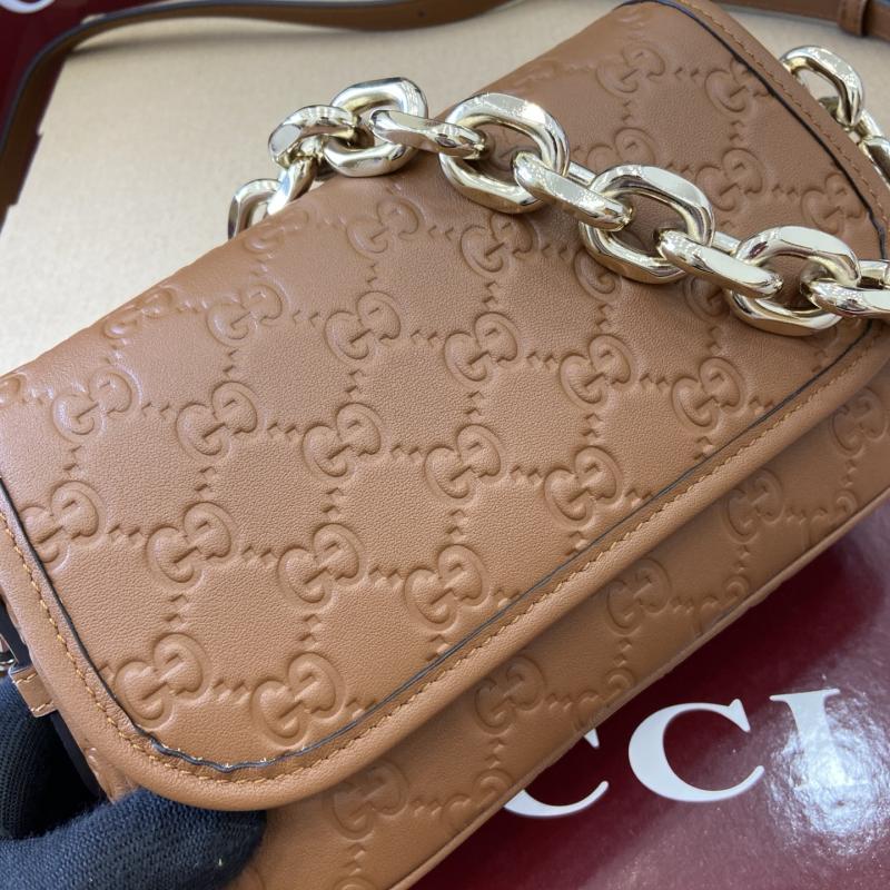 Gucci GG Emblem small shoulder bag Brown 847448