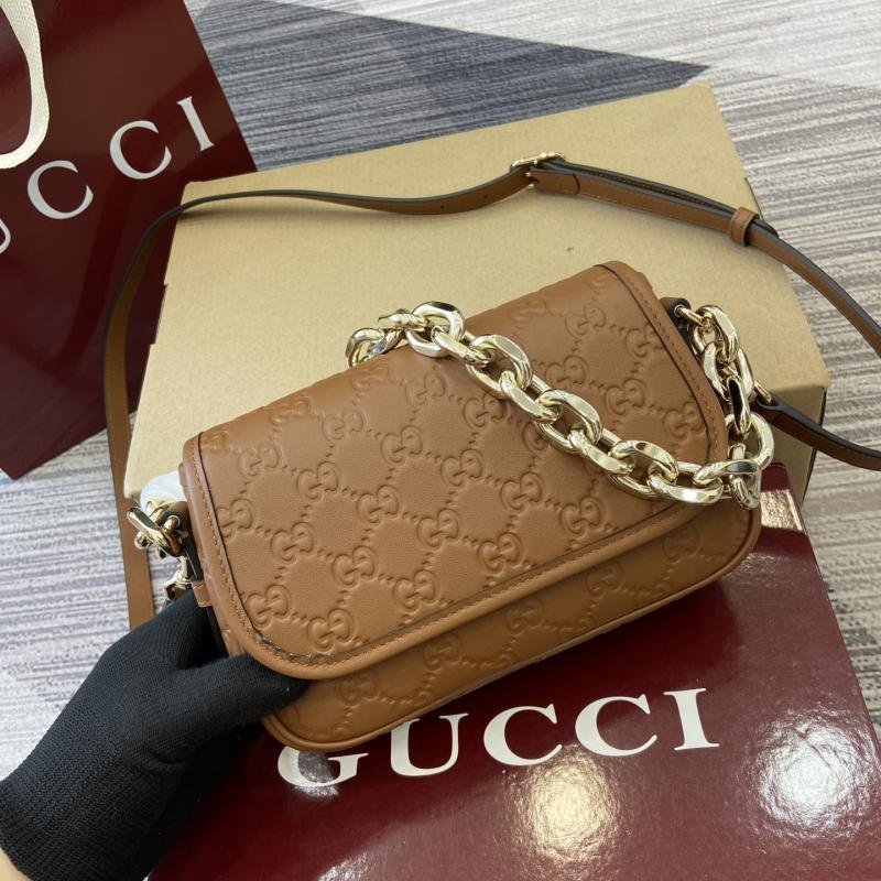 Gucci GG Emblem small shoulder bag Brown 847448