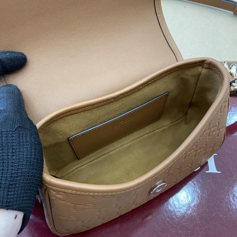 Gucci GG Emblem small shoulder bag Brown 847448