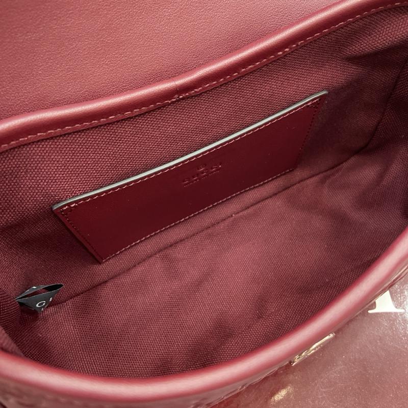 Gucci GG Emblem small shoulder bag Red 847448