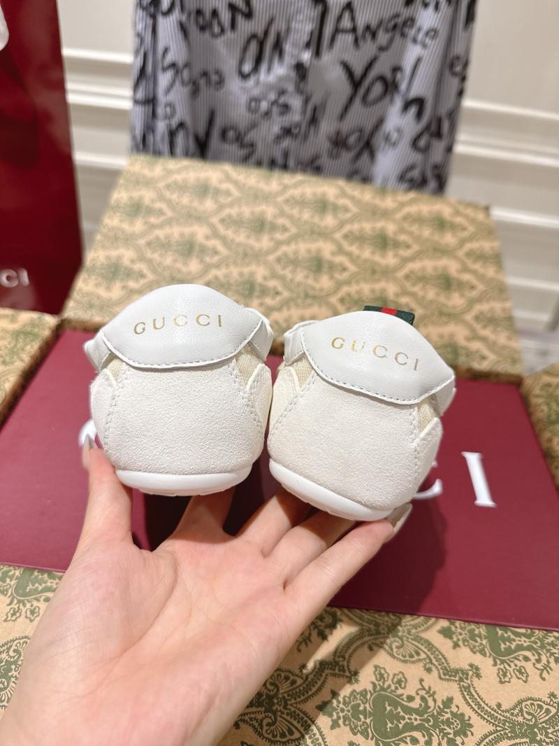 Gucci Sneakers DGS112004