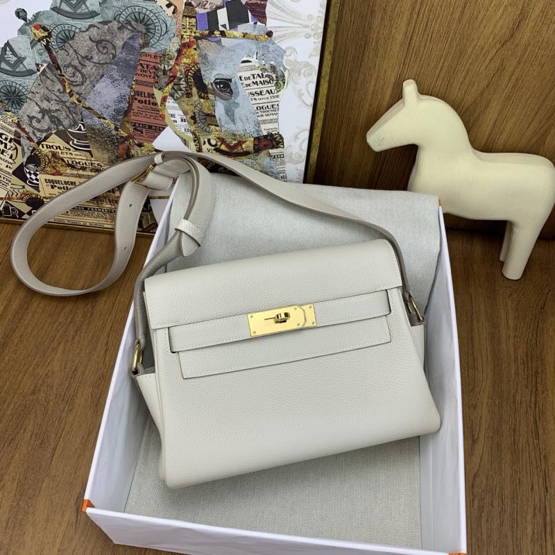 Hermes Kelly Messenger Bag Craie with Gold HM1030