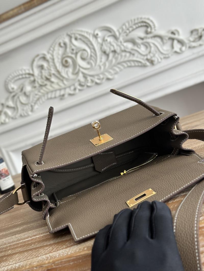 Hermes Kelly Messenger Bag Etoupe with Gold HM1030