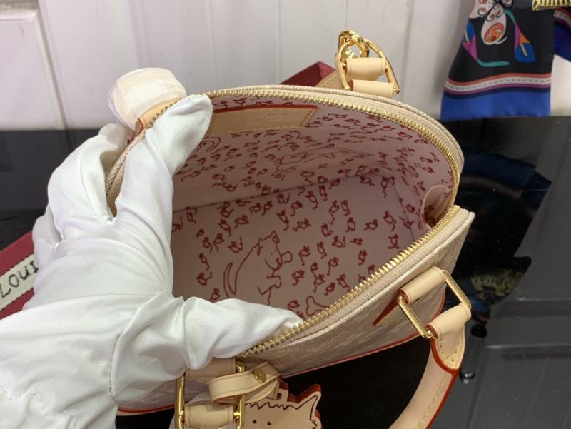 Louis Vuitton Alma BB M25728