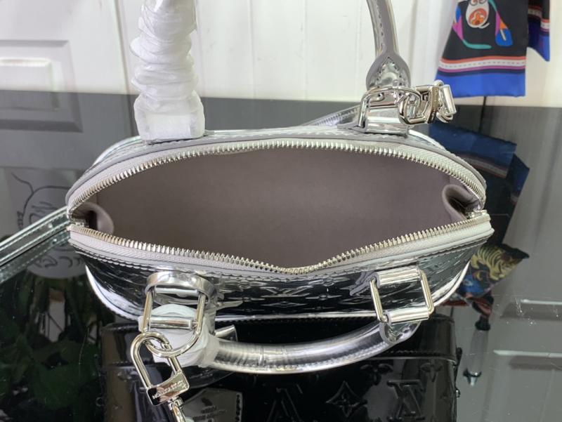 Louis Vuitton Alma BB M26335