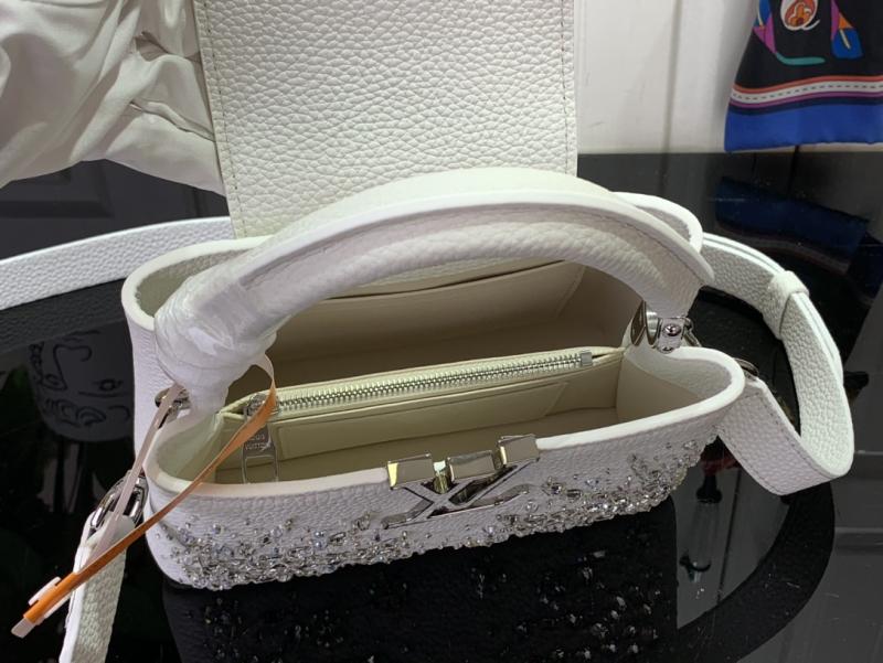 Louis Vuitton Capucines Mini M25934