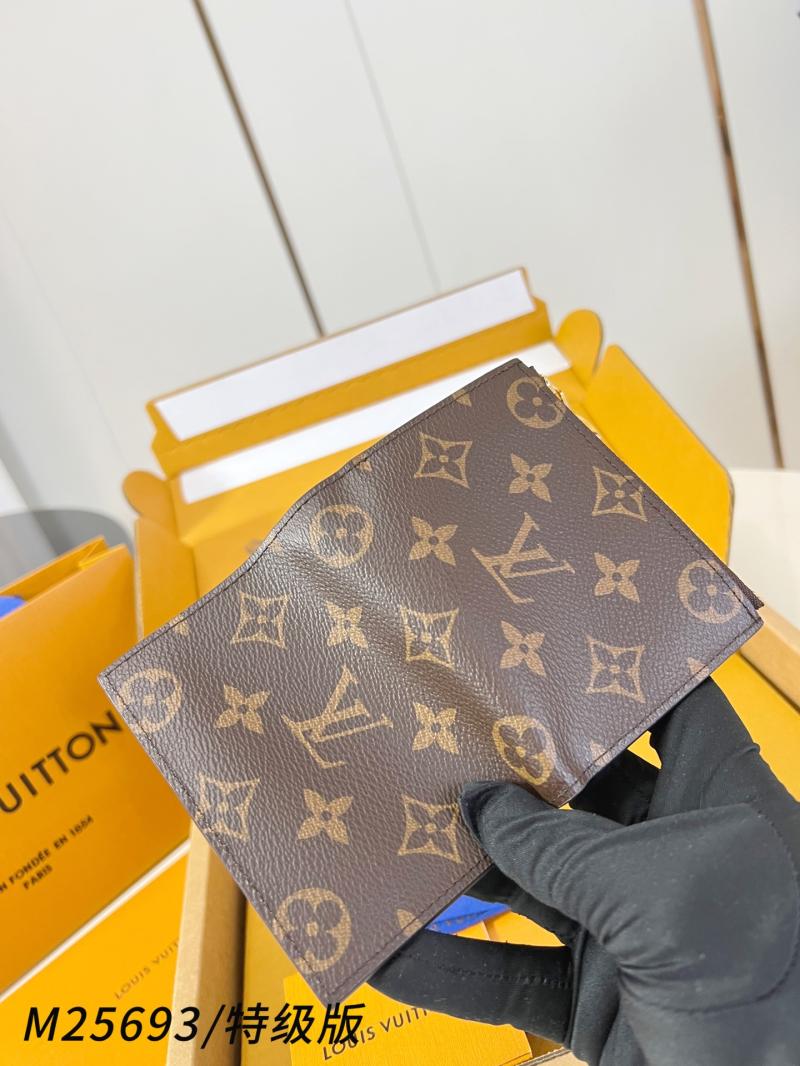 Louis Vuitton Lisa Wallet Grey M25693