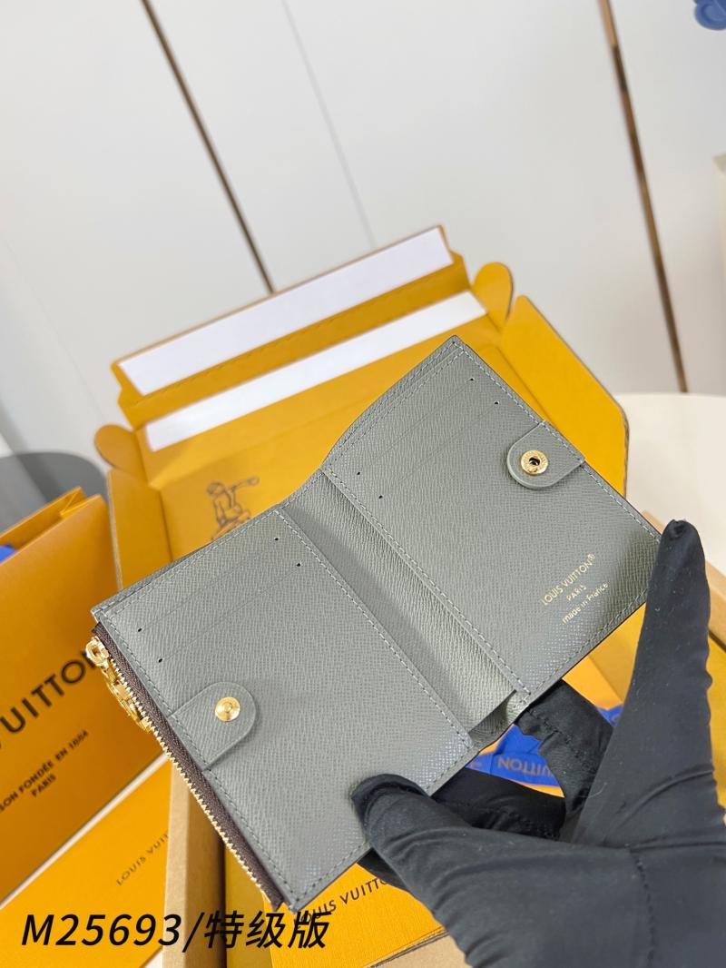 Louis Vuitton Lisa Wallet Grey M25693