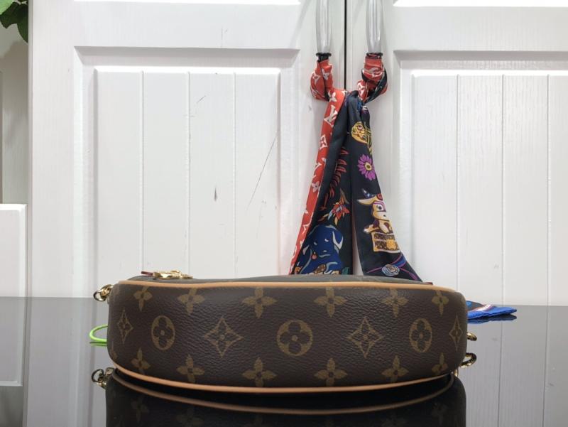 Louis Vuitton Loop M81098