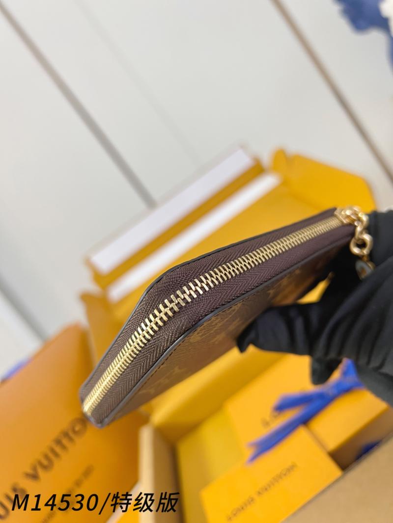 Louis Vuitton Noa Compact Wallet M14530