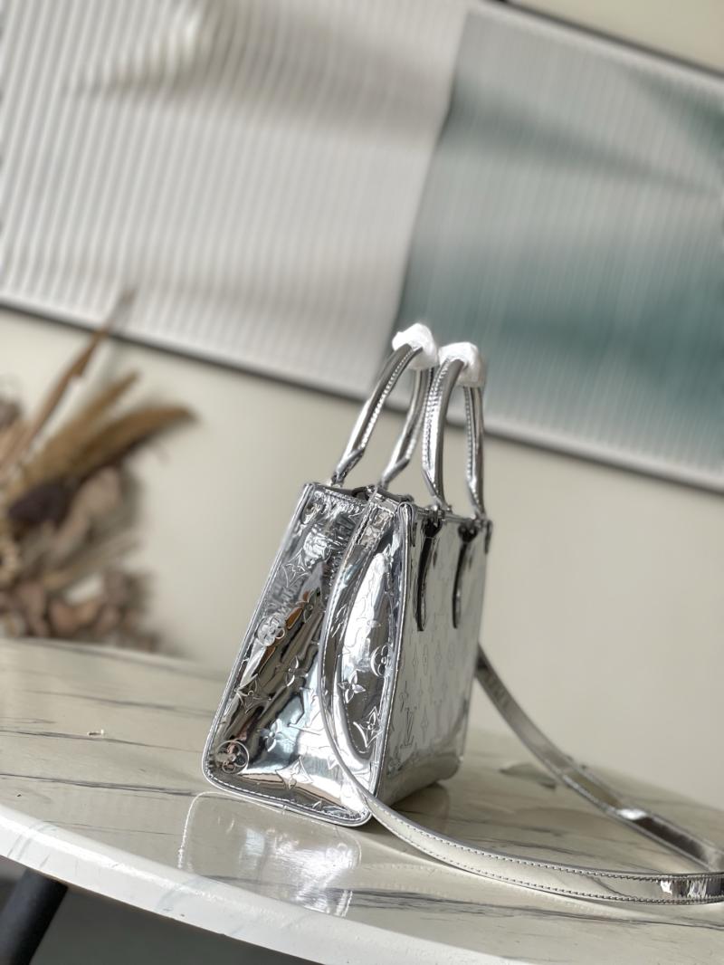 Louis Vuitton OnTheGo PM M26373