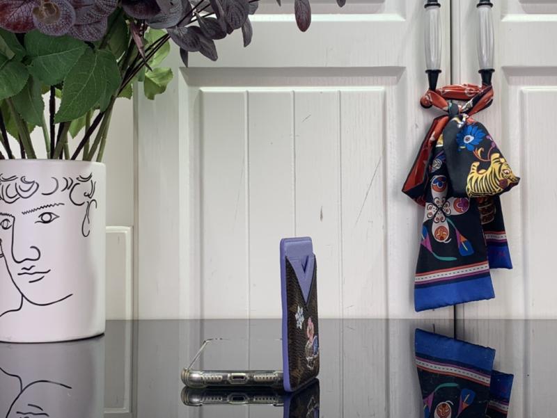 Louis Vuitton Porte-Cartes Magnet M26475