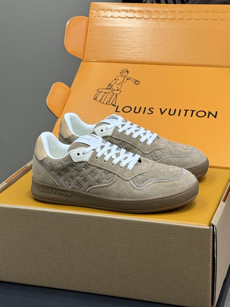 Louis Vuitton Sneakers DLS112501