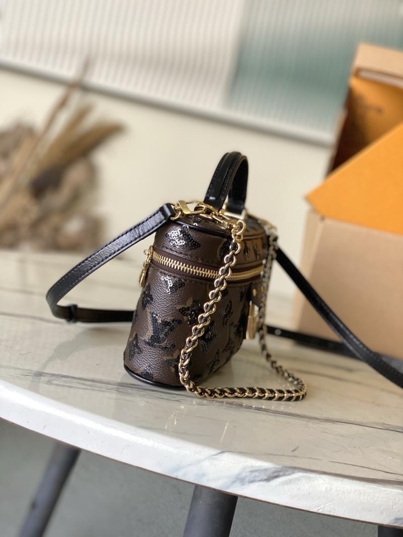 Louis Vuitton Vanity Chain Pouch M27049