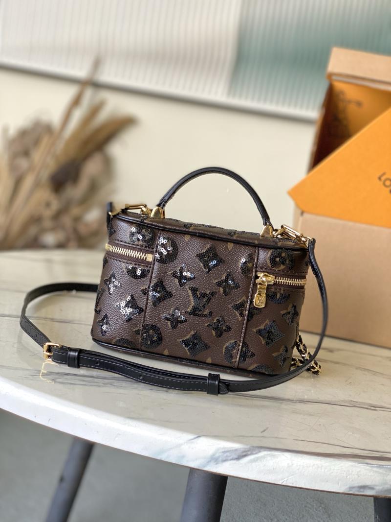 Louis Vuitton Vanity Chain Pouch M27049