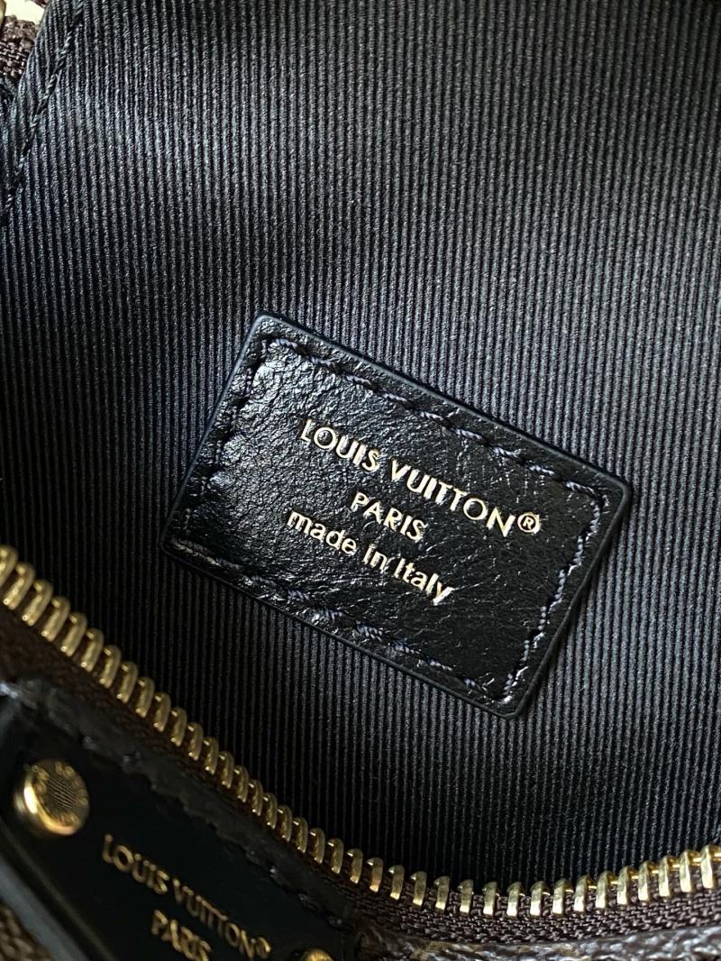 Louis Vuitton Vanity Chain Pouch M27049