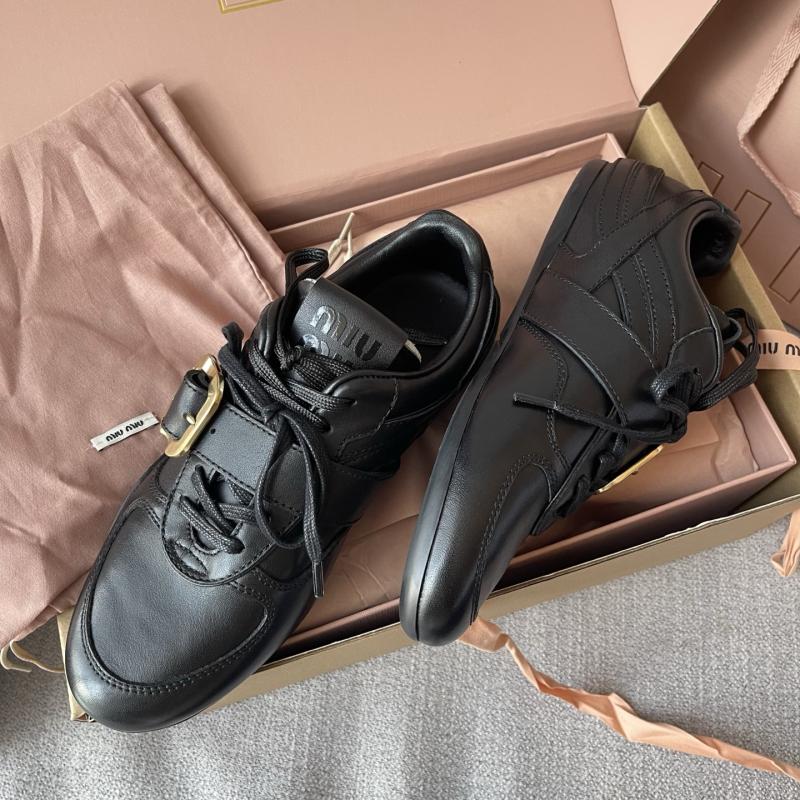 Miu Miu Sneakers DMS11101