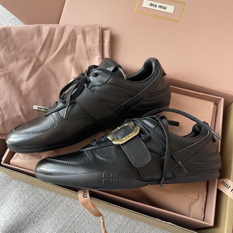 Miu Miu Sneakers DMS11101