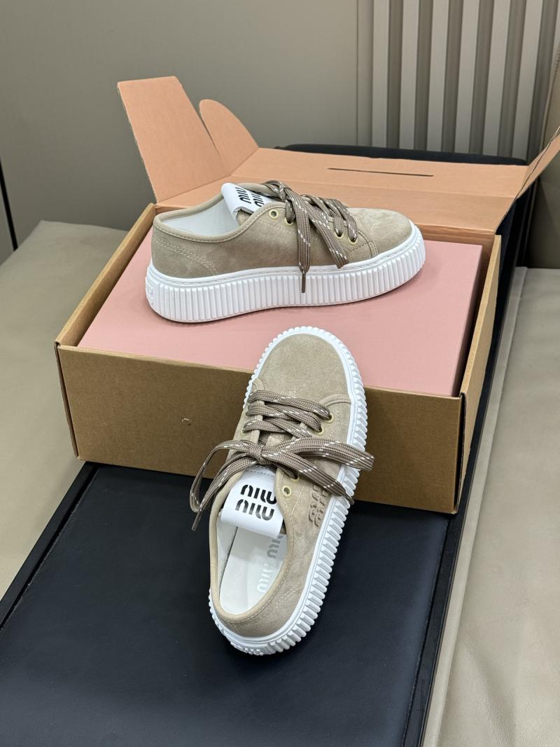 Miu Miu Sneakers DMS11103