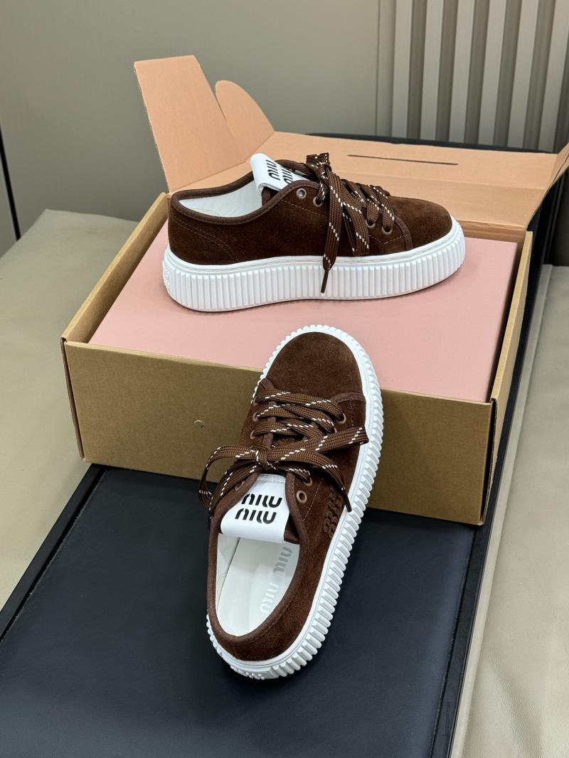 Miu Miu Sneakers DMS11104