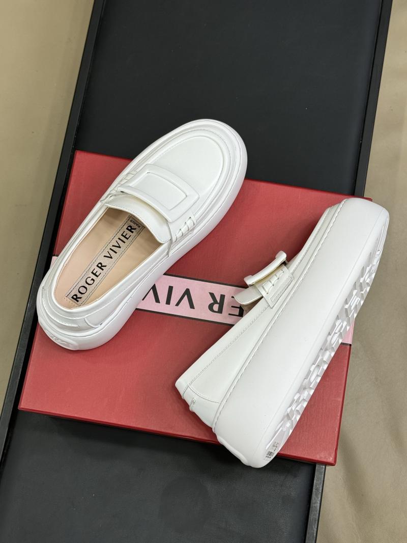 Roger Vivier Loafers DRL11102