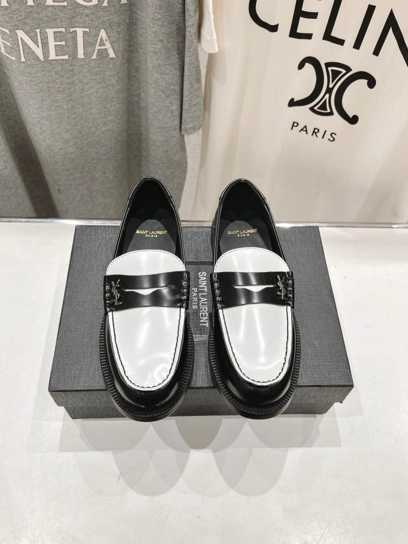 Saint Laurent Loafers DSL111801