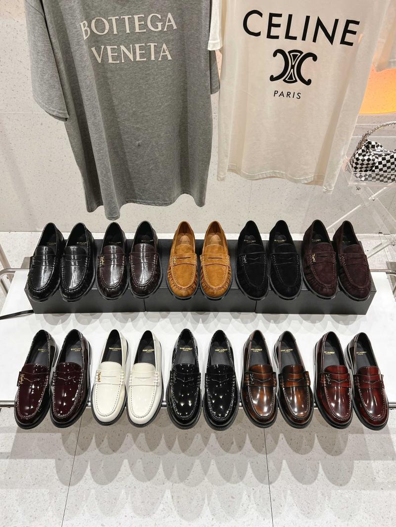 Saint Laurent Loafers DSL111802