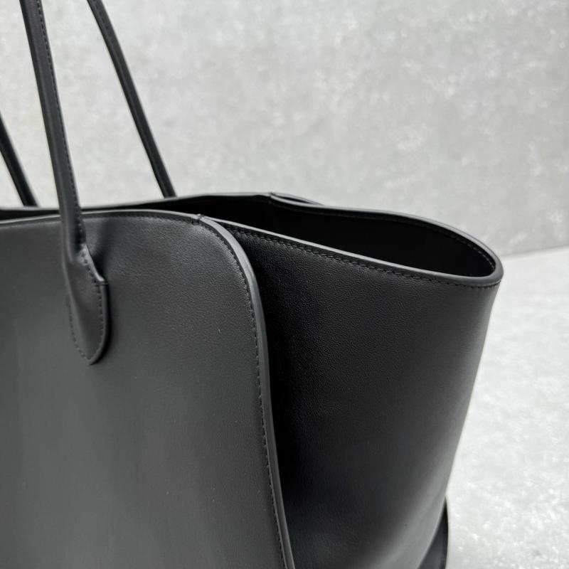 The Row Marlo 17 Smooth Leather Bag Black T1895