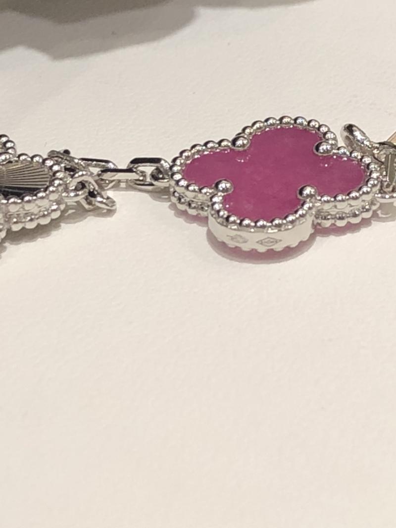 VCA Bracelet YVB102601