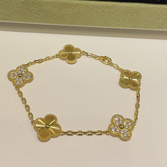 VCA Bracelet YVB102603