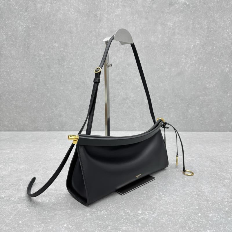 Alaia Le Click Eest West Medium Bag Black M4490