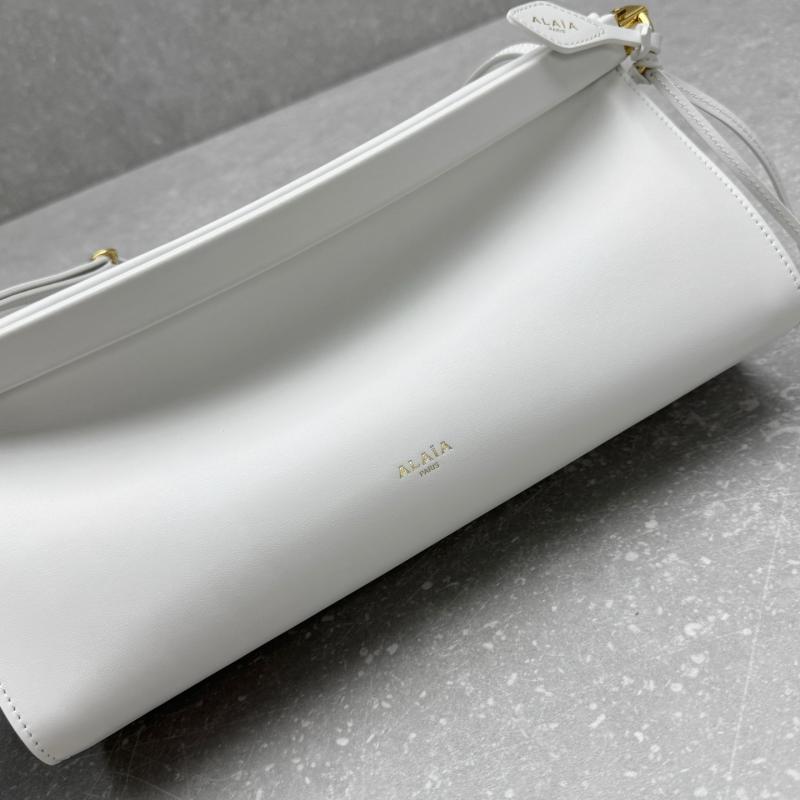 Alaia Le Click Eest West Medium Bag White M4490
