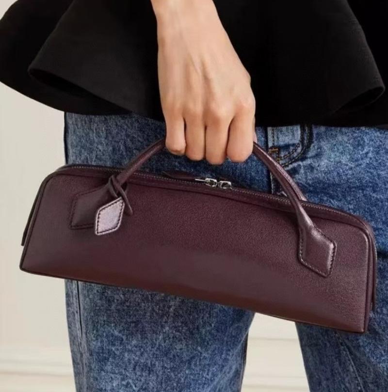 Alaia Le Teckel textured-leather Tote Burgundy AL4499