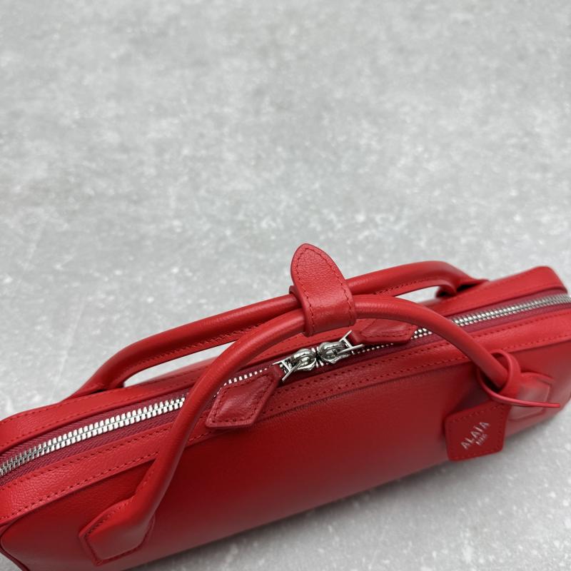 Alaia Le Teckel textured-leather Tote Red AL4499