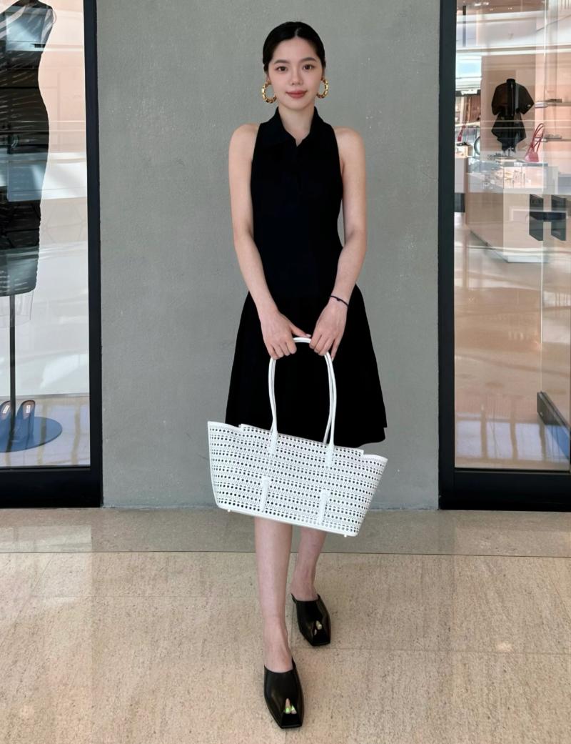 Alaia Neo Mina 32 Leather Tote Bag White AL4422