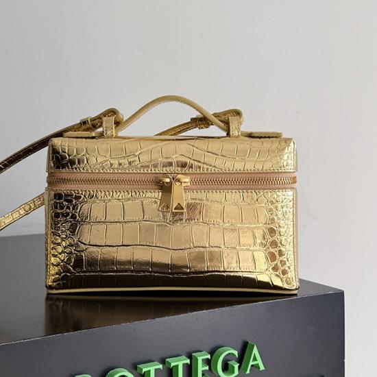 Bottega Veneta Bang Bang Vanity Case Gold B789109 Bottega Veneta Bang Bang Vanity Case Gold B789109