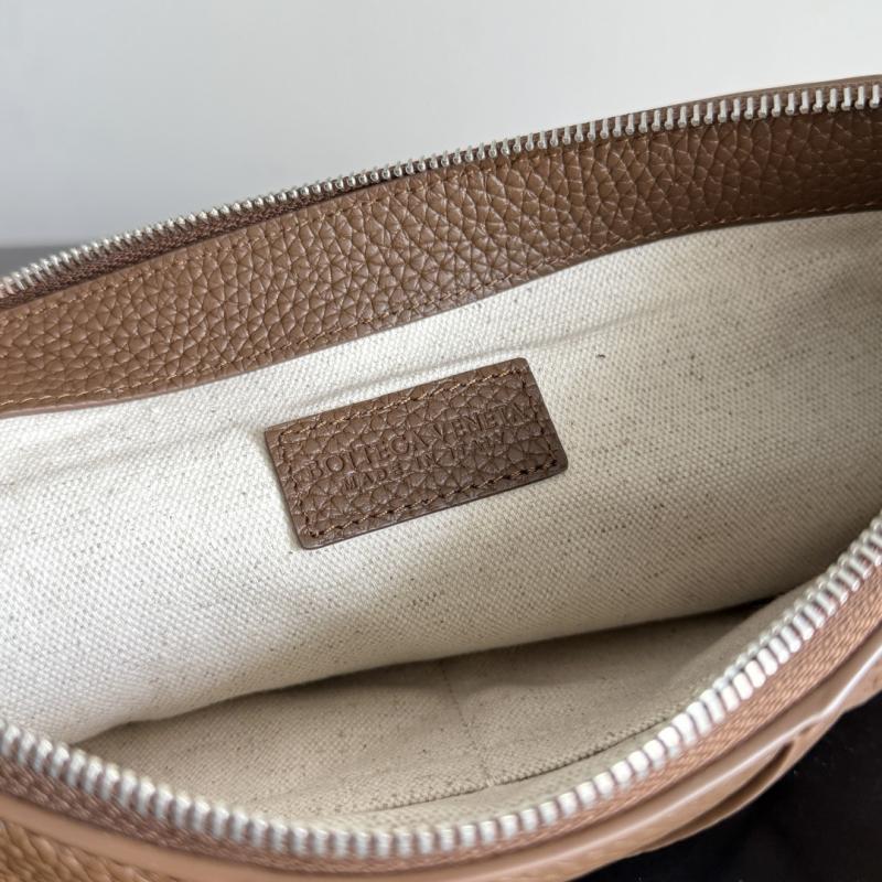 Bottega Veneta Diago Large Pouch Brown 795632