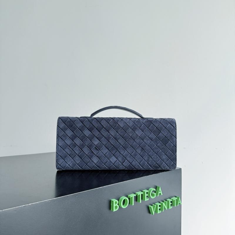 Bottega Veneta Long Andiamo Clutch Neptune 741511